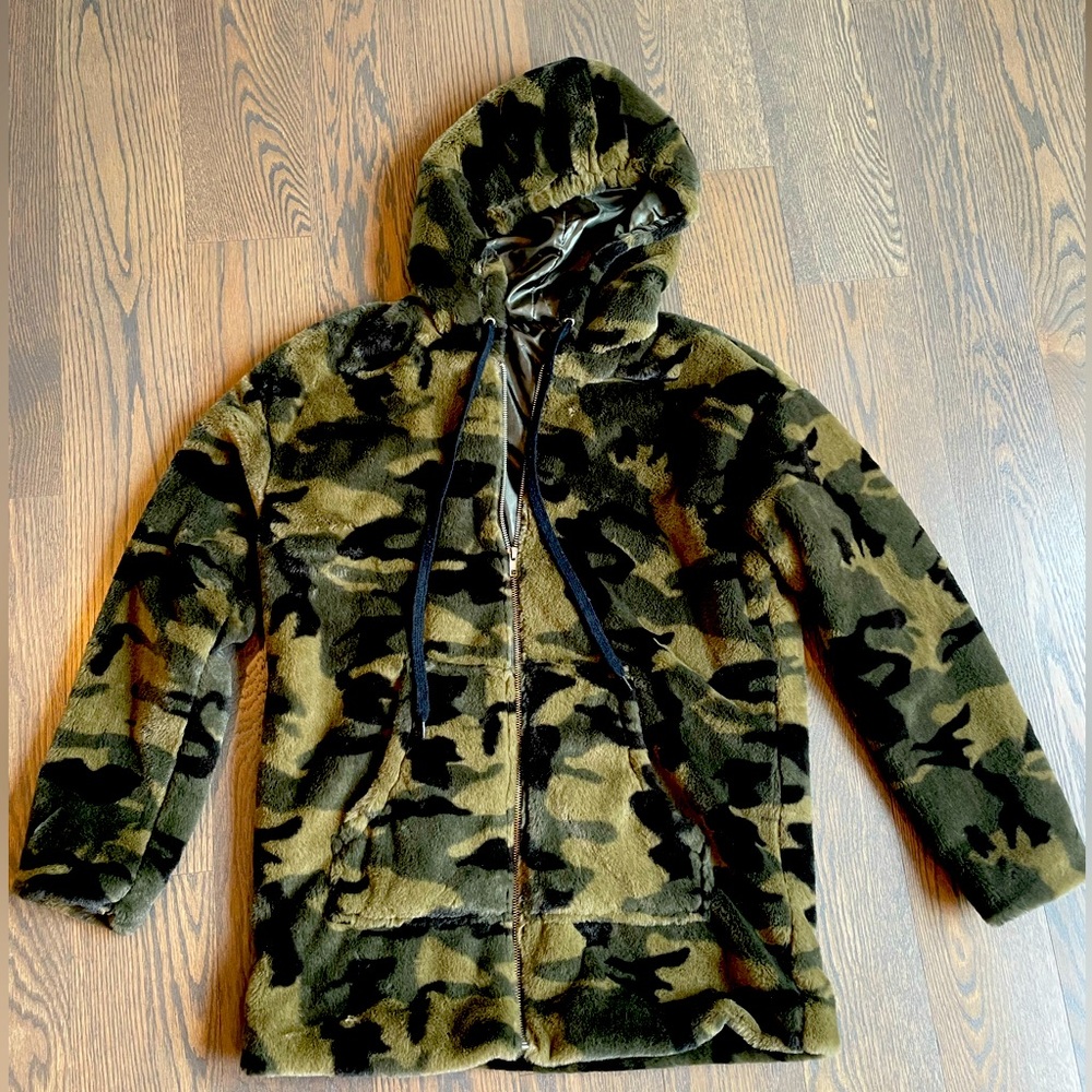 Camo Fuzzy Zipper Hoodie